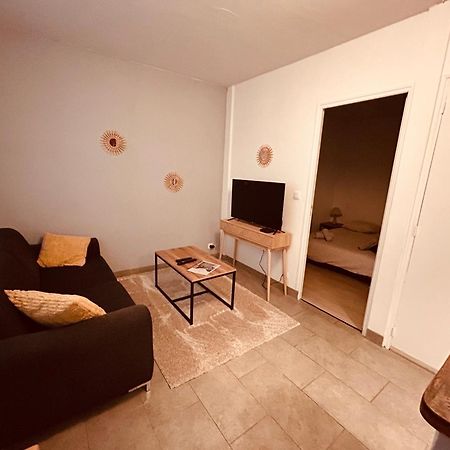 Albuconis 2 Appartement 1 Chambre اوبيسون المظهر الخارجي الصورة